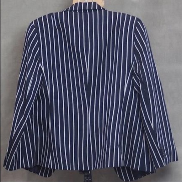 Banana Republic Navy Striped 2 Button Fitted Blazer - Picture 4 of 13